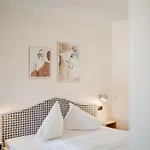 Eckart, Gabrielhaus Apartamento