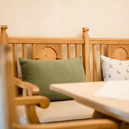 Eckart, Gabrielhaus Apartament