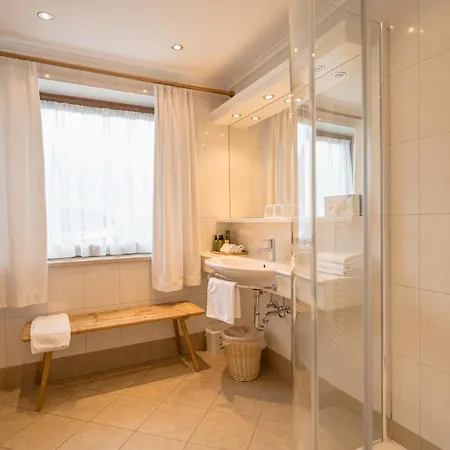 Eckart, Gabrielhaus *