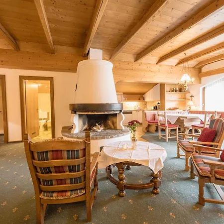 Eckart, Gabrielhaus Apartament